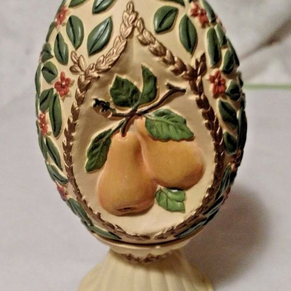 Avon Season's Treasures Egg Collection "Fruit Harvest" 1994 Vintage - Picture 11 of 15